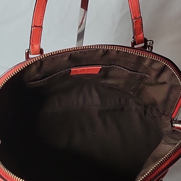 GIVEAWAY RAFFLE ENTRY ๐๏ธ Authentic GUCCI Red/Poppy Mini Dome Bag ๐ฅณ - Picture 8 of 15